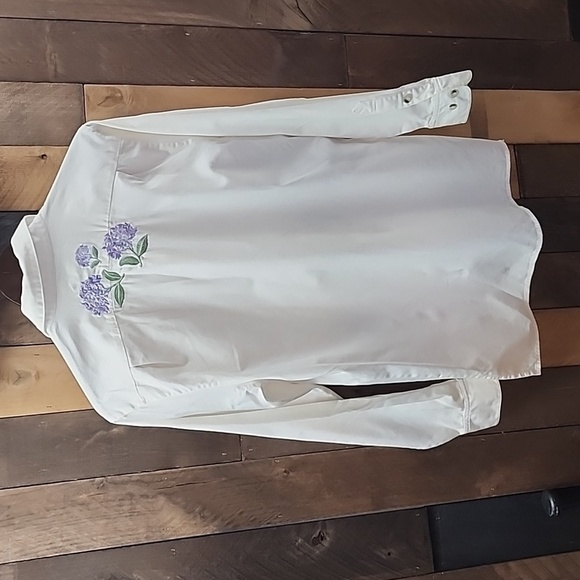 The Quacker Factory white shirt/ jacket size Medium . - Picture 5 of 6